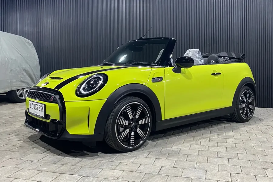 MINI Cooper Cabrio S Zesty Yellow 2023 – Convertible Car in Bali | The Fun Trev (BG.08)