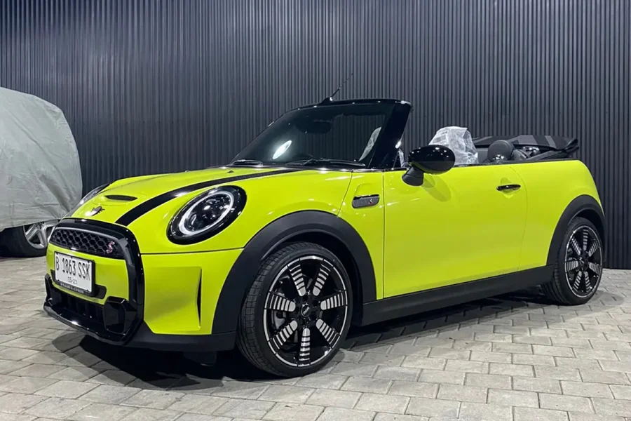MINI Cooper Cabrio S Zesty Yellow 2023 – Convertible Car in Bali | The Fun Trev (BG.08)