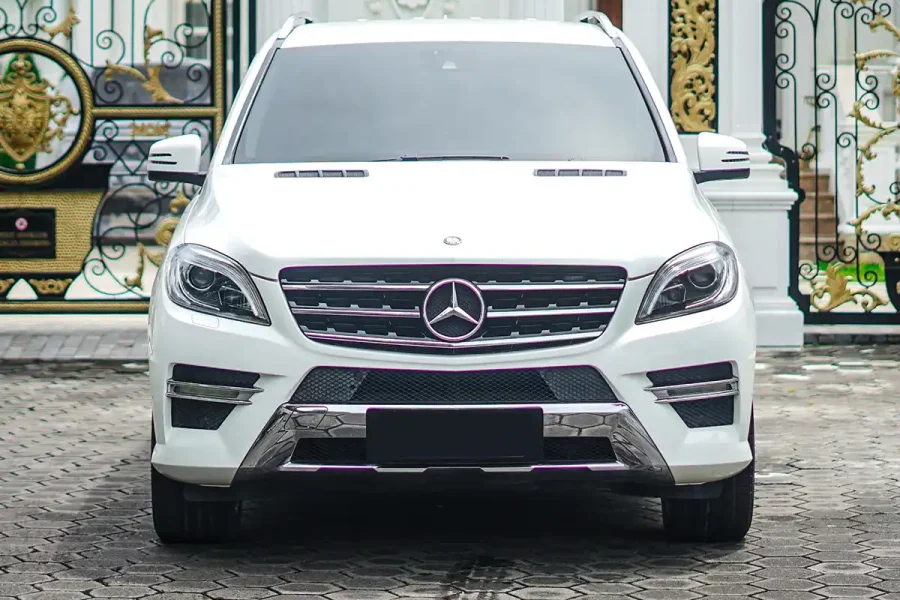 Mercedes-Benz ML 400 – Luxury SUV Rental in Bali | The Fun Trev (BG.03)