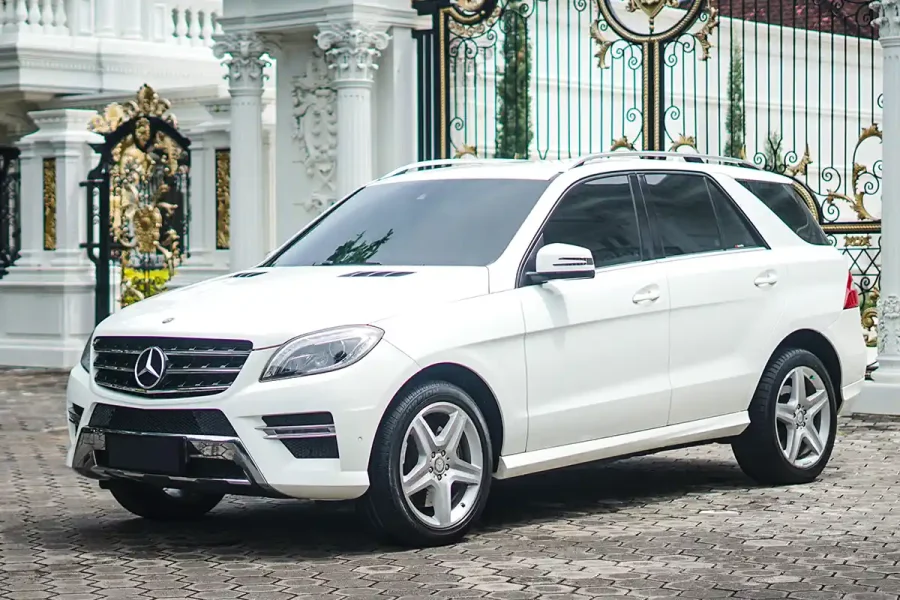 Mercedes-Benz ML 400 – Luxury SUV Rental in Bali | The Fun Trev (BG.03)