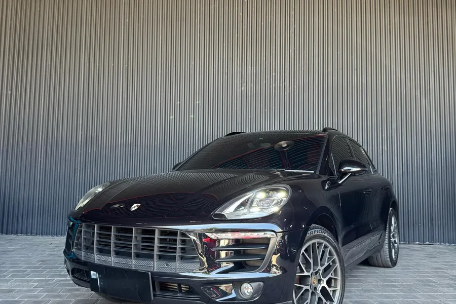 Porsche Macan 2020 – Luxury Self-Drive SUV Rental in Bali | The Fun Trev (BG.15)