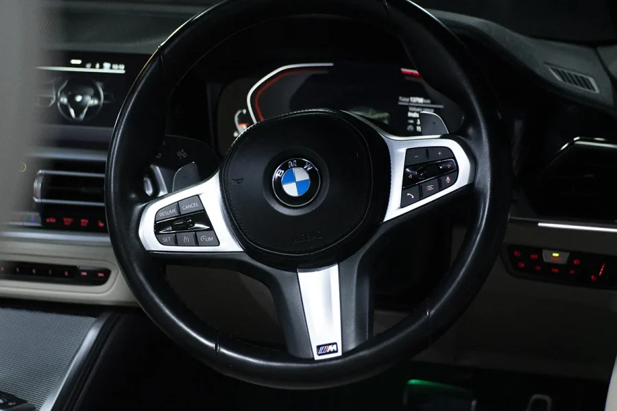 BMW 430i 2023 Convertible – Luxury Self-Drive Car Rental in Bali | The Fun Trev (BG.14)