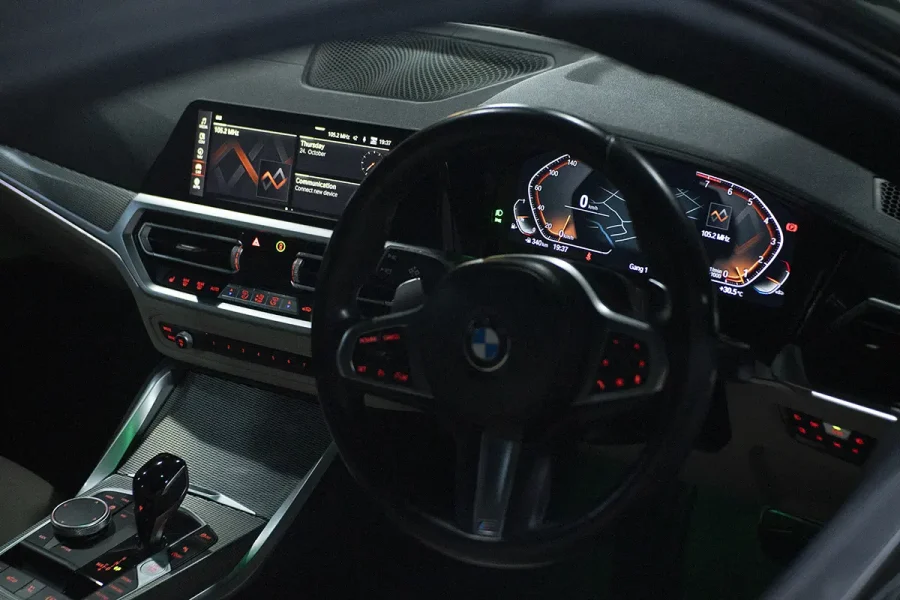 BMW 430i 2023 Convertible – Luxury Self-Drive Car Rental in Bali | The Fun Trev (BG.14)