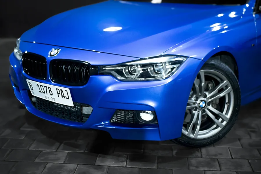 BMW F30 / 330i 2018 – Luxury Self-Drive Car Rental in Bali | The Fun Trev (BG.12)