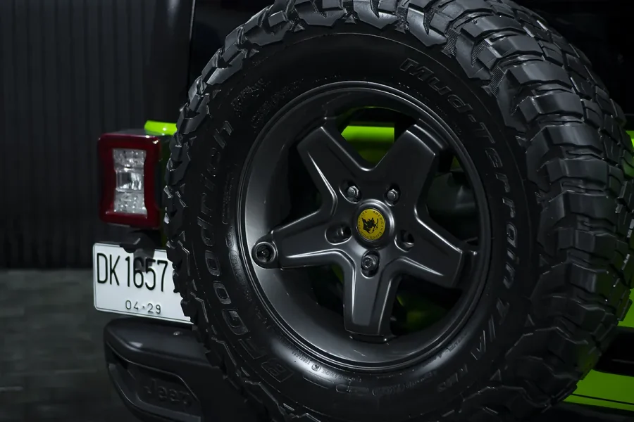 Jeep Rubicon Sahara Mountain – Neon Green Off-Road Rental in Bali | The Fun Trev (BG.11)
