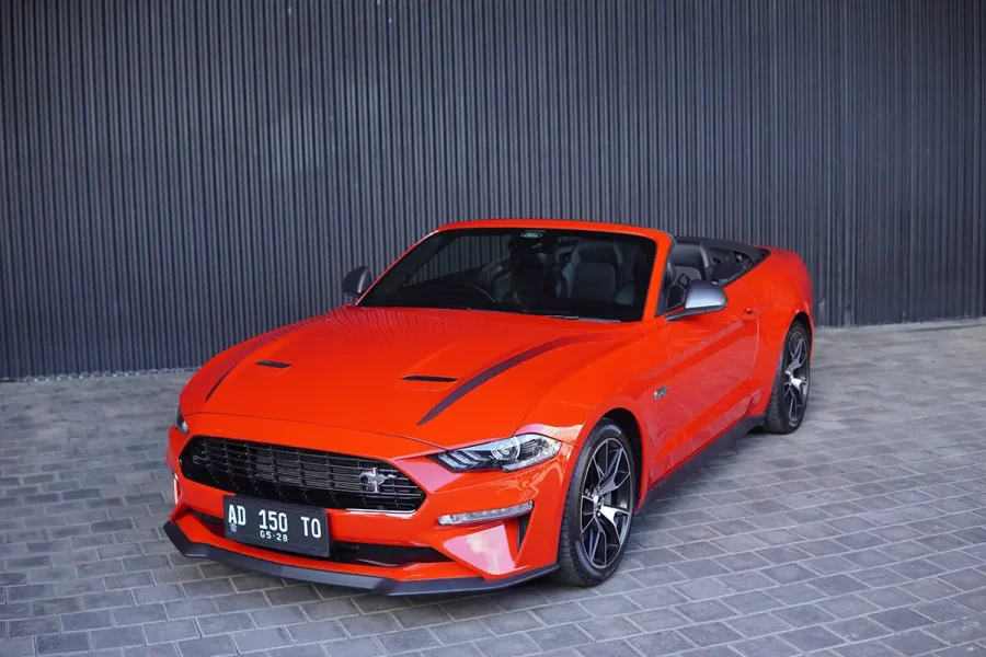 Ford Mustang 2022 Convertible – Luxury Cabrio Car Rental in Bali | The Fun Trev (BG.18)