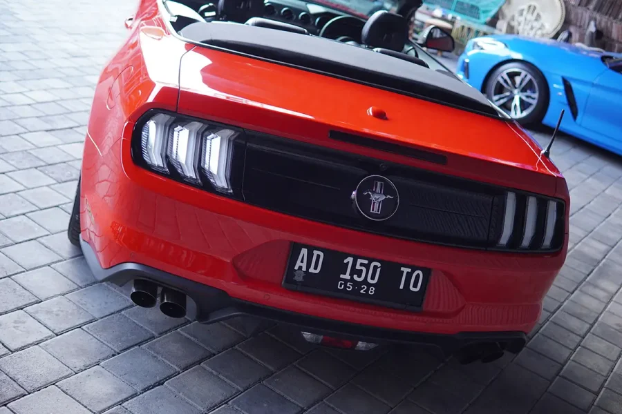 Ford Mustang 2022 Convertible – Luxury Cabrio Car Rental in Bali | The Fun Trev (BG.18)