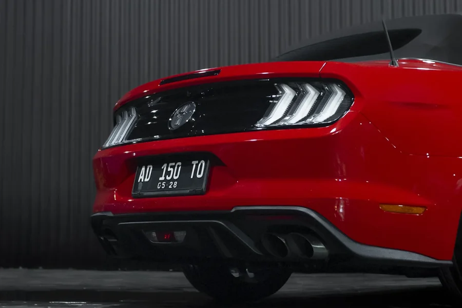 Ford Mustang 2022 Convertible – Luxury Cabrio Car Rental in Bali | The Fun Trev (BG.18)