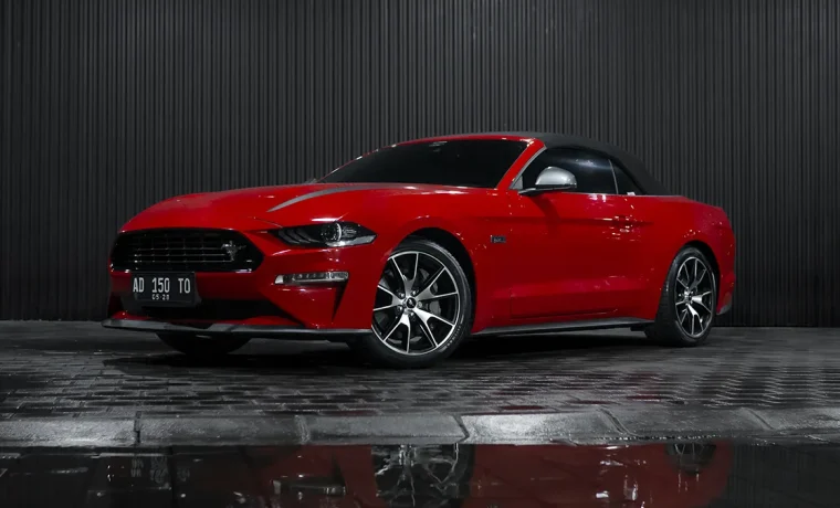 Ford Mustang 2022 Convertible – Luxury Cabrio Car Rental in Bali | The Fun Trev (BG.18)