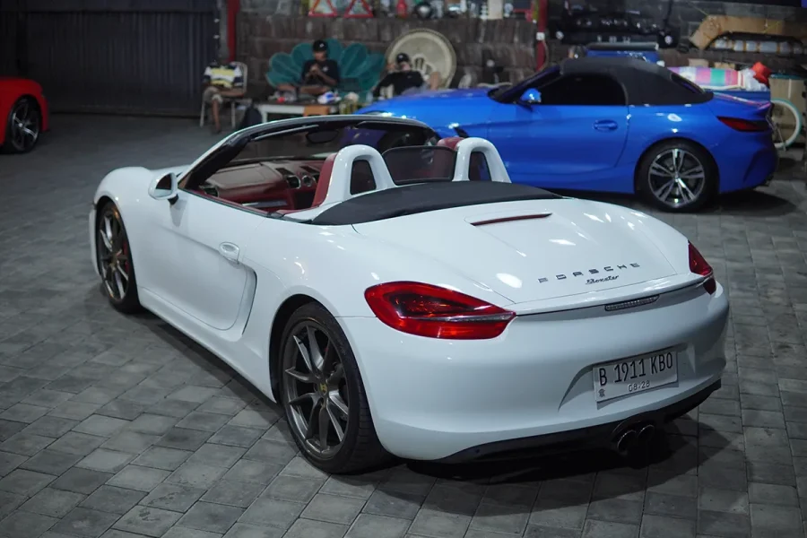 Porsche 718 Boxster – White 2023 – Luxury Convertible Self-Drive in Bali | The Fun Trev (BG.16)