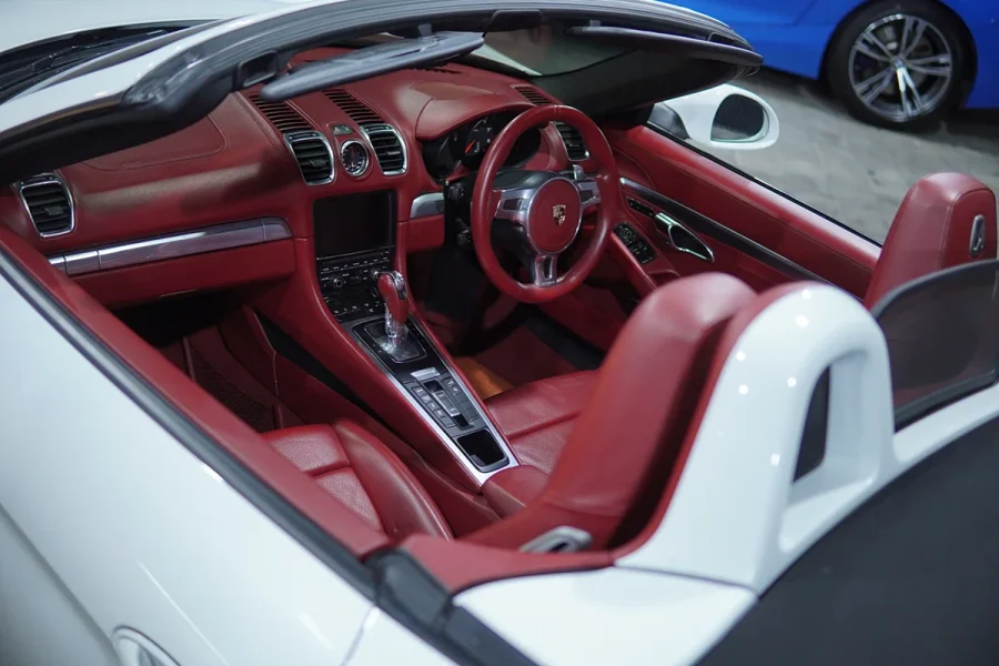 Porsche 718 Boxster – White 2023 – Luxury Convertible Self-Drive in Bali | The Fun Trev (BG.16)
