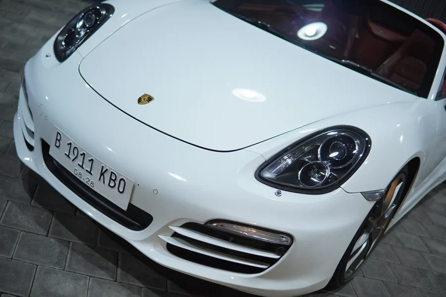 Porsche 718 Boxster – White 2023 – Luxury Convertible Self-Drive in Bali | The Fun Trev (BG.16)
