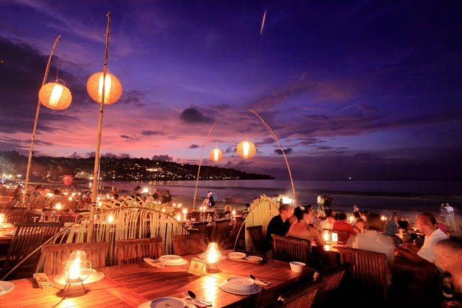 Romantic dinner setup at Jimbaran Beach – Nusa Dua Uluwatu Jimbaran Romantic Dinner Tour by The Fun Trev BFD.07