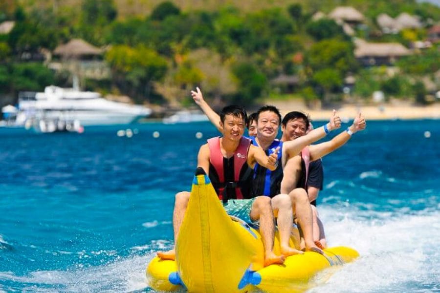 Benoa Beach – Bali Watersports & Souvenir Shopping with The Fun Trev (HD.01)